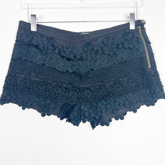NWT Monteau Shorts Women's Size M Black Tiered Floral Crocheted Lace 100% Cotton - Picture 10 of 11